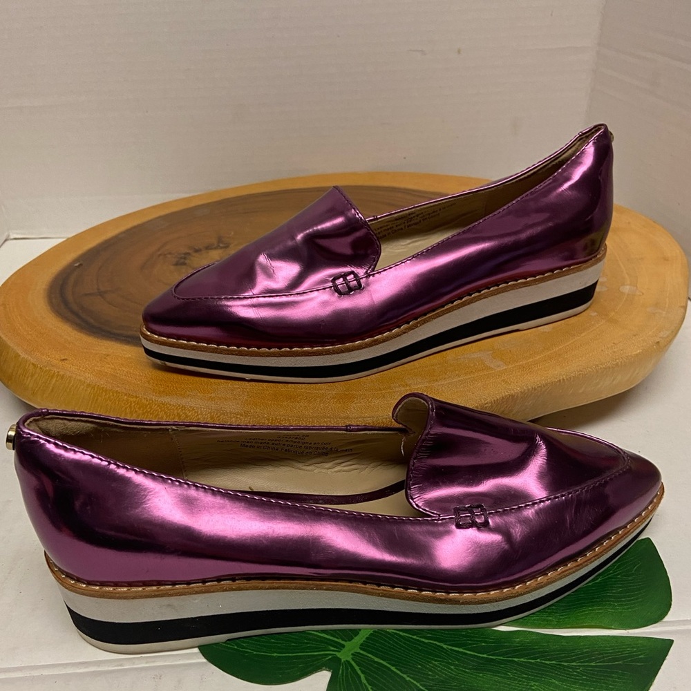 DKNY Metallic Pink Pointed Toe Loafers - Picture 1 of 8